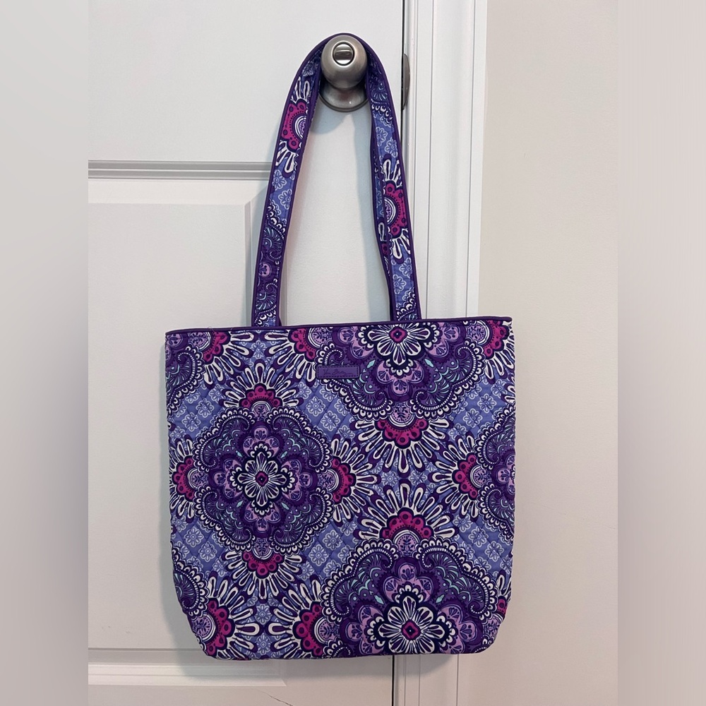 Vera Bradley tote bag